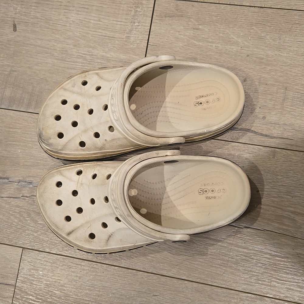 Crocs